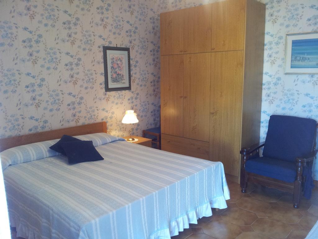 Meuble Al Ponte Hotel Grado Szoba fotó