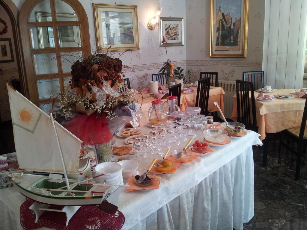 Meuble Al Ponte Hotel Grado Kültér fotó